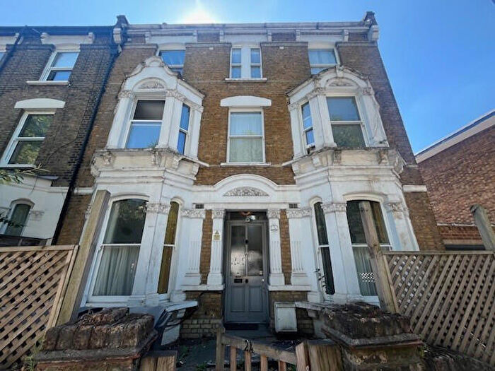 Studio For Sale In Agar Grove, London, NW1