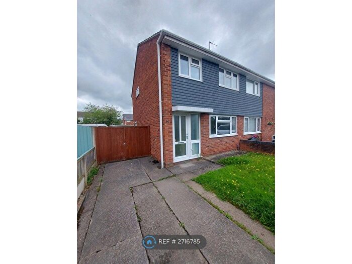3 Bedroom Semi-Detached House To Rent In Brompton Way, Ellesmere Port, CH66