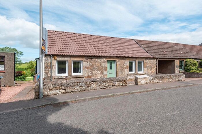3 Bedroom Cottage For Sale In Ladybank Road, Pitlessie, Fife, KY15
