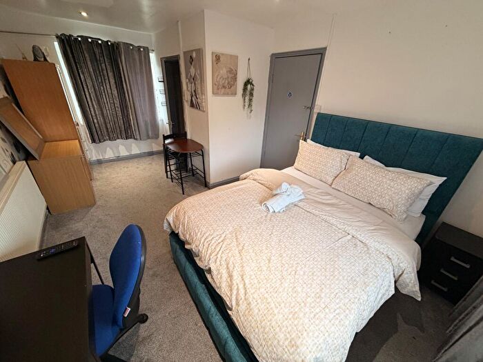 1 Bedroom Flat To Rent In Eastern Avenue South, Northampton, NN2
