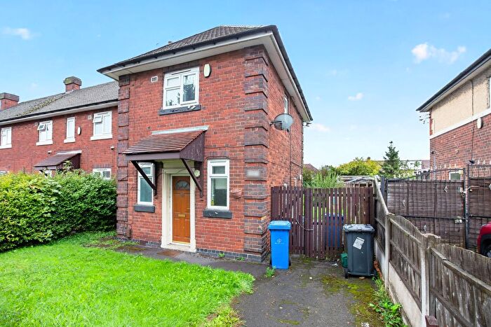 3 Bedroom End Of Terrace House For Sale In Sinfin Lane, Derby, DE24