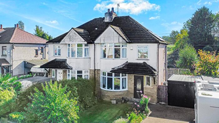 3 Bedroom Semi-Detached House For Sale In Rooley Lane, Bradford, BD5