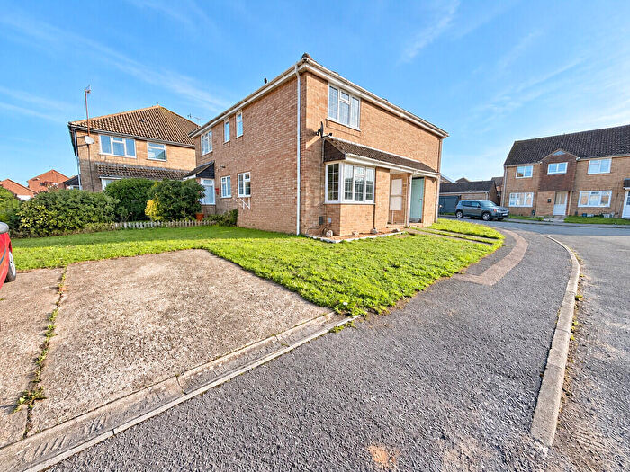 1 Bedroom End Of Terrace House For Sale In Church Green, Shoreham-by-Sea, BN43