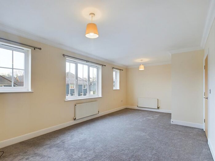 2 Bedroom Flat To Rent In Richards Field, Chineham, Basingstoke, RG24