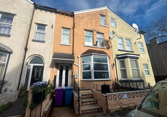 6 Bedroom Terraced House For Sale In Kremlin Drive, Liverpool, Merseyside, L13