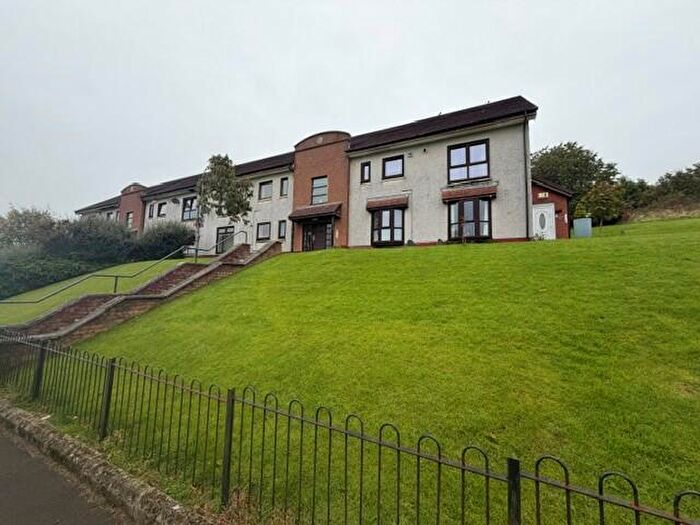 3 Bedroom Flat To Rent In Moorfoot Avenue, Paisley, PA2