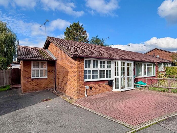 3 Bedroom Bungalow For Sale In Fairfield Close, Kemsing, Sevenoaks, TN15