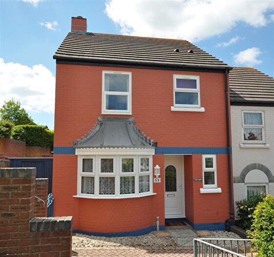 3 Bedroom Terraced House To Rent In The Maltings, DT4