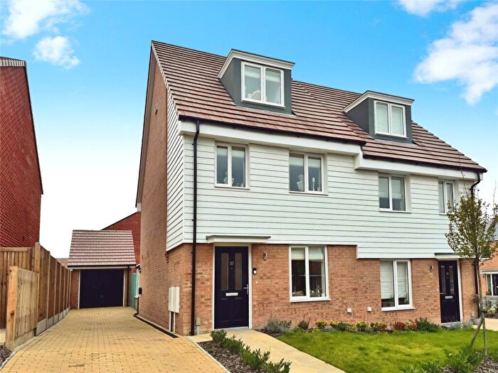 3 Bedroom Semi-Detached House To Rent In Sea View Avenue, Walmer, Deal, Kent, CT14