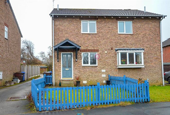 2 Bedroom Semi-Detached House To Rent In Thorpe Drive, Waterthorpe, Sheffield, S20