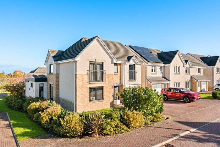 4 Bedroom Detached House For Sale In Langton Crescent, East Calder, EH53
