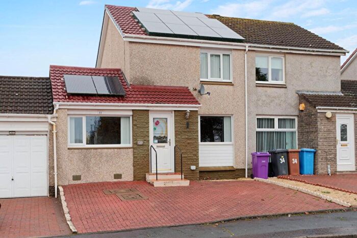 3 Bedroom Semi-Detached House For Sale In Hillpark Rise, Kilwinning, KA13