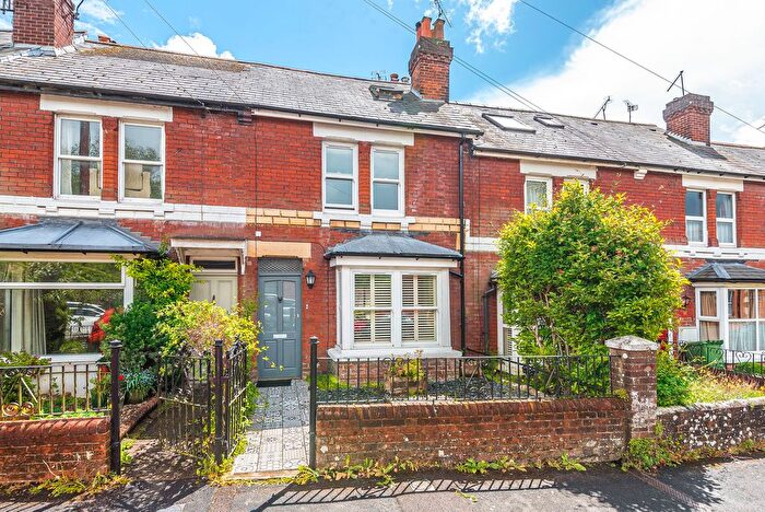 3 Bedroom Terraced House For Sale In Highcliffe Road, Winchester, SO23