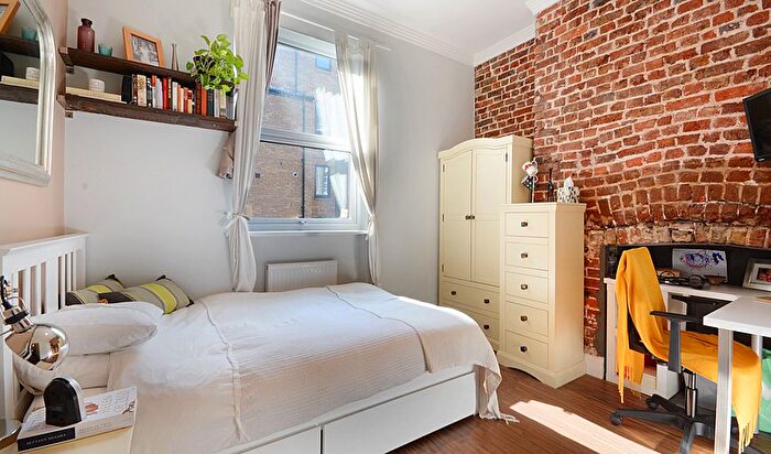 Studio To Rent In Gray's Inn Road, London, WC1X