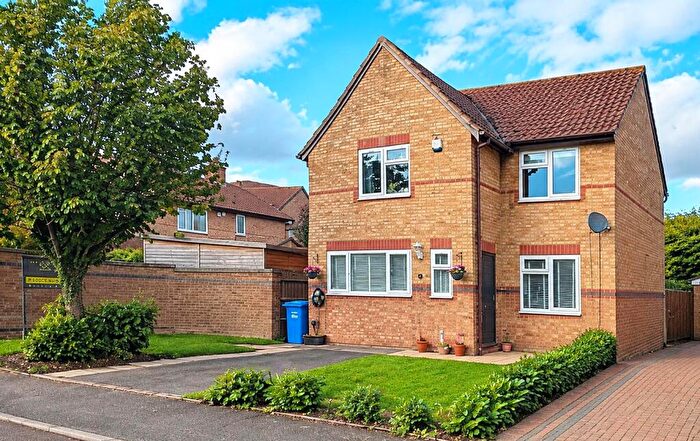 3 Bedroom Detached House For Sale In The Osiers, Desborough, Kettering, NN14