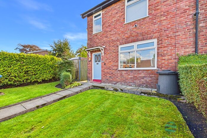 3 Bedroom Semi-Detached House For Sale In Pepper Street, Hale Village, L24