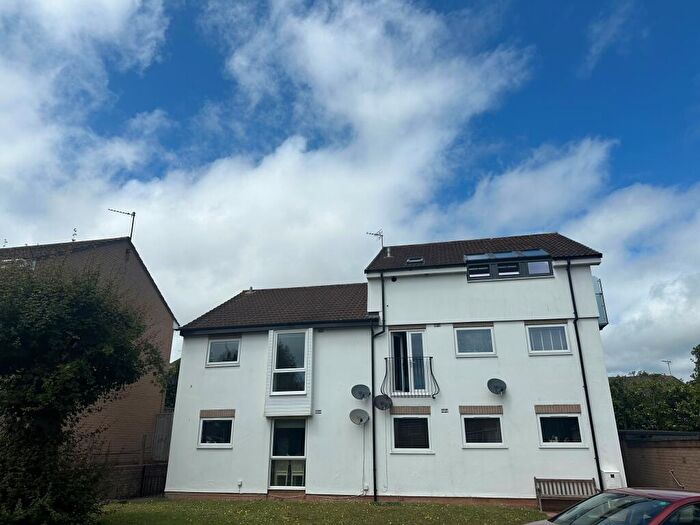 2 Bedroom Apartment To Rent In Two Double Bedroom Apartment With Private Garden & Allocated Parking, Exmouth, EX8