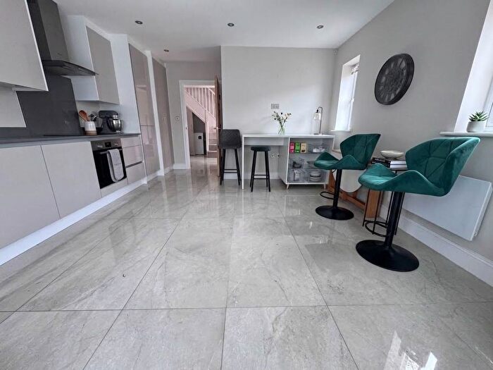 2 Bedroom Semi-Detached House To Rent In Great Benty, West Drayton, UB7