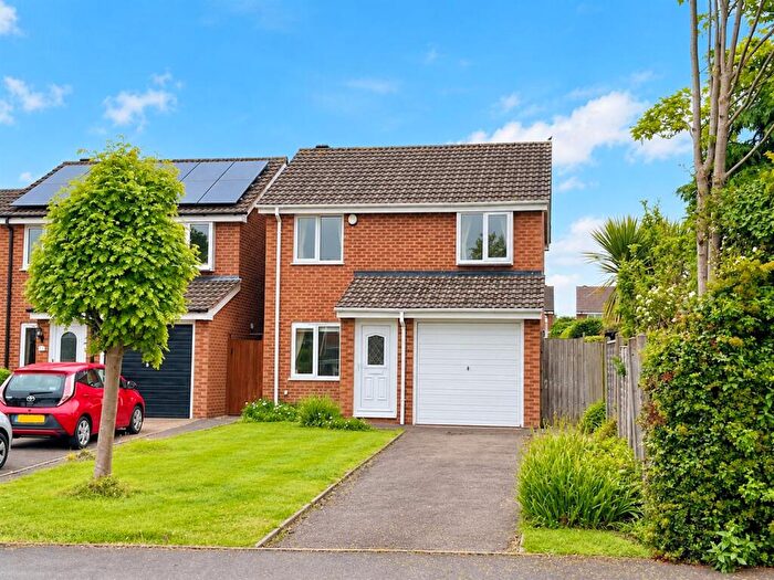 3 Bedroom Detached House For Sale In Tamar Drive, Walmley, Sutton Coldfield, B76