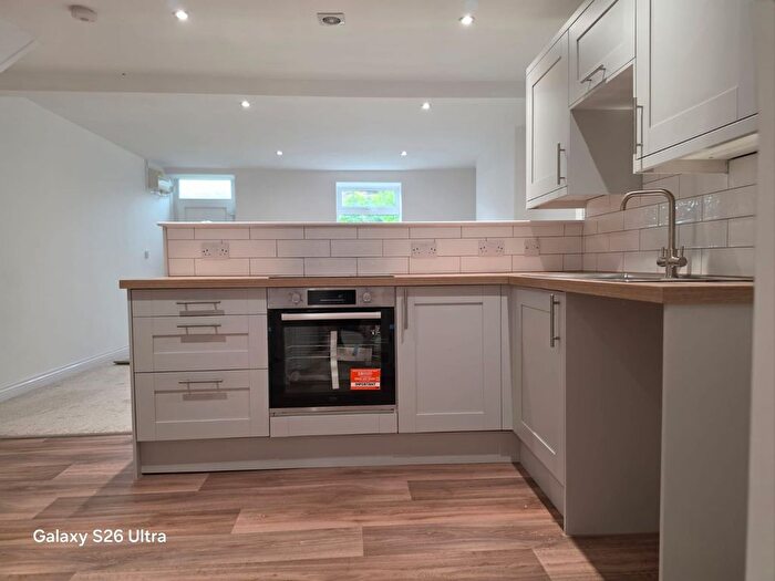3 Bedroom Terraced House To Rent In Commercial Road, Llanhilleth, NP13