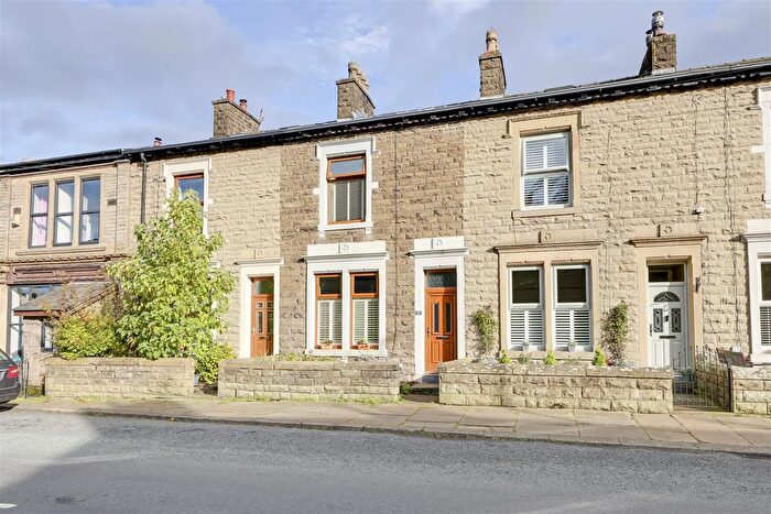 3 Bedroom Terraced House For Sale In Holcombe Road, Helmshore, Rossendale, BB4