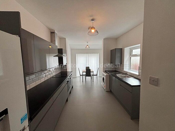 5 Bedroom Terraced House To Rent In Bedroom House At Brithdir Street, Cathays, Cardiff, CF24