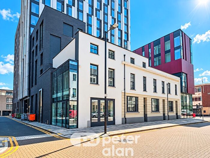 2 Bedroom Flat To Rent In Wesley Lane, Cardiff, CF10