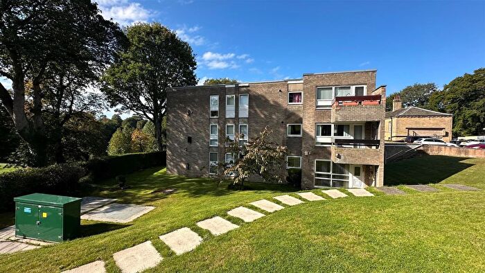 1 Bedroom Flat For Sale In Bolton Court, Lister Lane, Undercliffe, Bradford, BD2