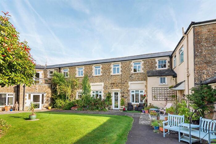 2 Bedroom Flat For Sale In Stoke Water House, Beaminster, DT8