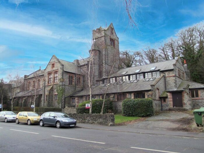 3 Bedroom Apartment For Sale In Tabernacle Chapel, Garth Road, Bangor, LL57