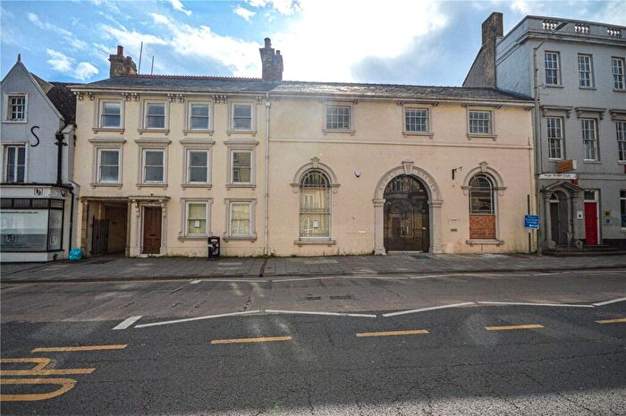 1 Bedroom Apartment To Rent In High Street, Old Town, Swindon, Wiltshire, SN1