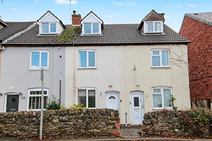 2 Bedroom Terraced House For Sale In Peggs Close, Swadlincote, DE12