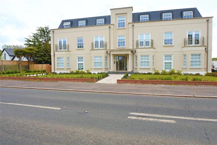 2 Bedroom Property To Rent In Slough Road, Datchet, Slough, Berkshire, SL3