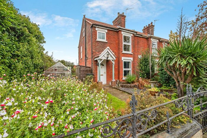 3 Bedroom End Of Terrace House For Sale In St Johns Road, Stalham, Norwich, NR12