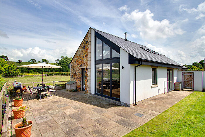 3 Bedroom Bungalow For Sale In Castle Vista, Wennington Road, Wray, LA2