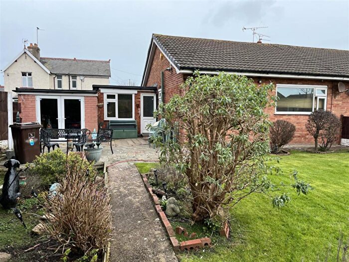 2 Bedroom Semi-Detached Bungalow For Sale In South Parade, Pensarn, Abergele, LL22