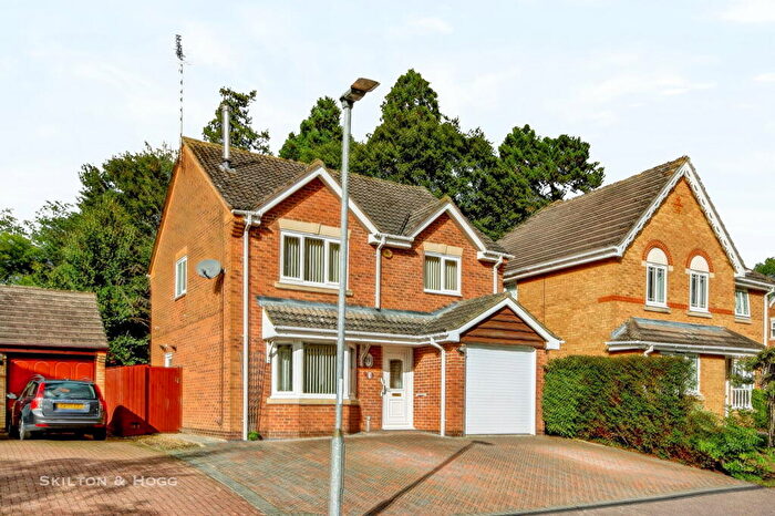3 Bedroom Detached House For Sale In Teal Close, Daventry, NN11