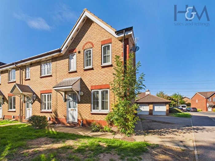 3 Bedroom Semi-Detached House For Sale In Tamar Close, Great Ashby, Stevenage, Hertfordshire, SG1