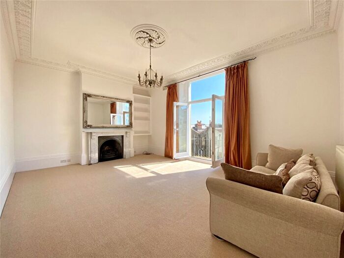 1 Bedroom Apartment To Rent In Anglesea Place, Bristol, BS8