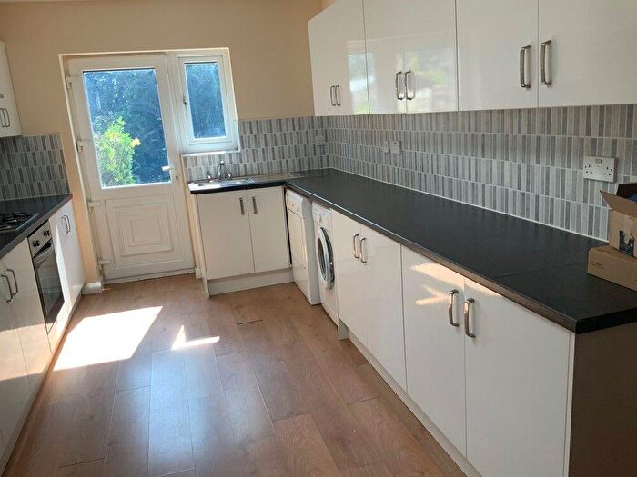 5 Bedroom Semi-Detached House To Rent In Parsonage Road, Manchester, M20
