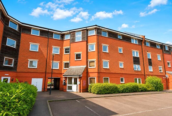 3 Bedroom Apartment For Sale In Yersin Court, Swindon, Wiltshire, SN1