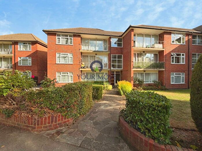 2 Bedroom Flat To Rent In Grange Court Grange Road, Sutton, Surrey, SM2