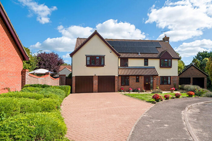 5 Bedroom Detached House For Sale In Lakelands, Hockwold, IP26