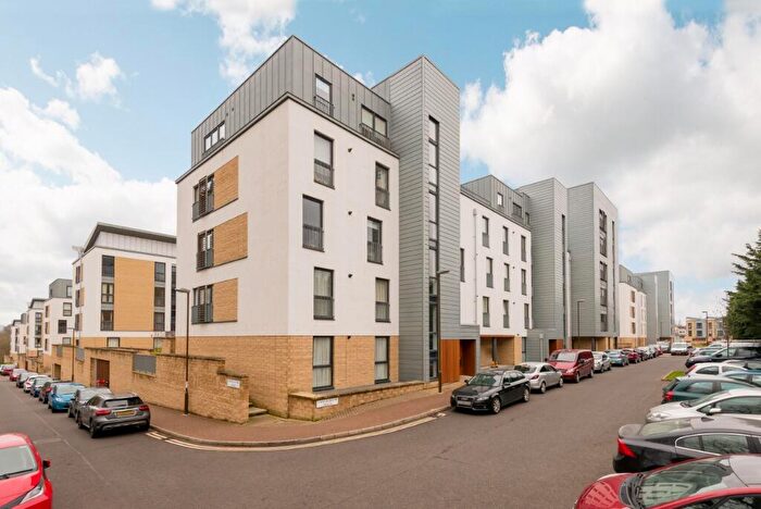 2 Bedroom Flat To Rent In Kimmerghame Place, Fettes, Edinburgh, EH4