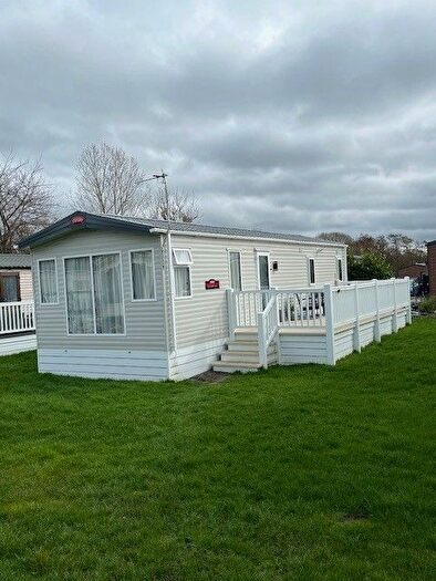 2 Bedroom Mobile/park Home For Sale In Abbey Lane, Lathom, Ormskirk, L40