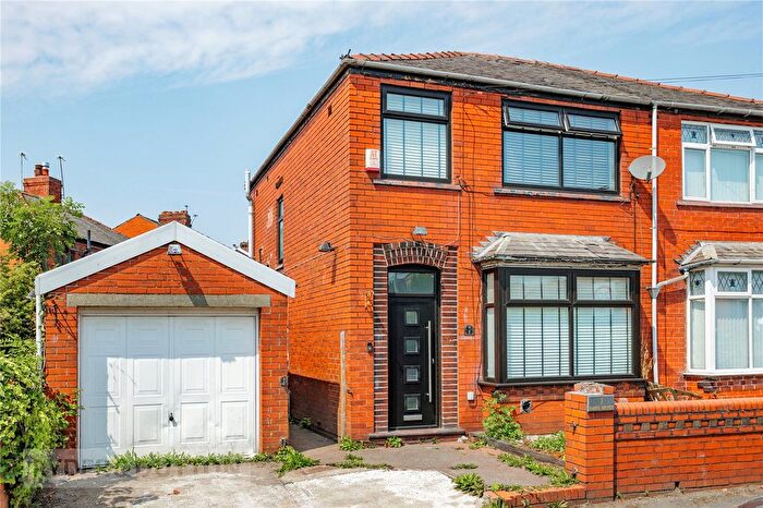 3 Bedroom Semi-Detached House For Sale In Raven Avenue, Chadderton, Oldham, Greater Manchester, OL9