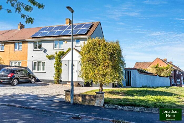 4 Bedroom Semi-Detached House For Sale In Plashes Close, Standon, Ware, SG11