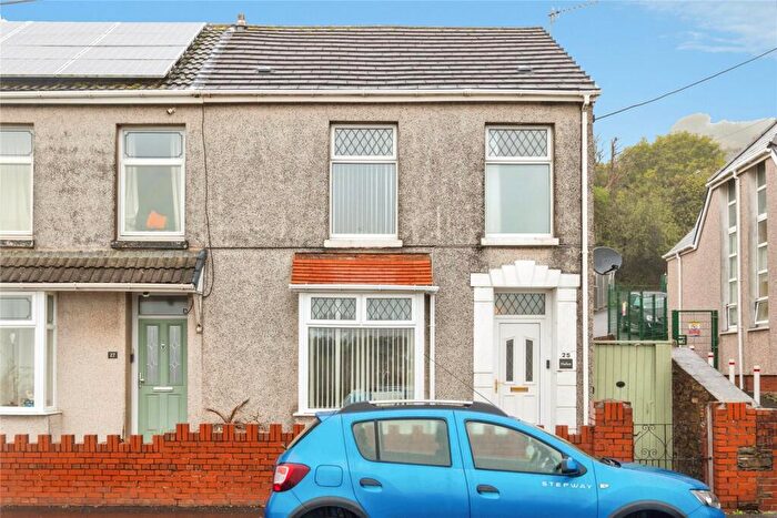 3 Bedroom Semi-Detached House For Sale In Pwll Road, Llanelli, Carmarthenshire, SA15