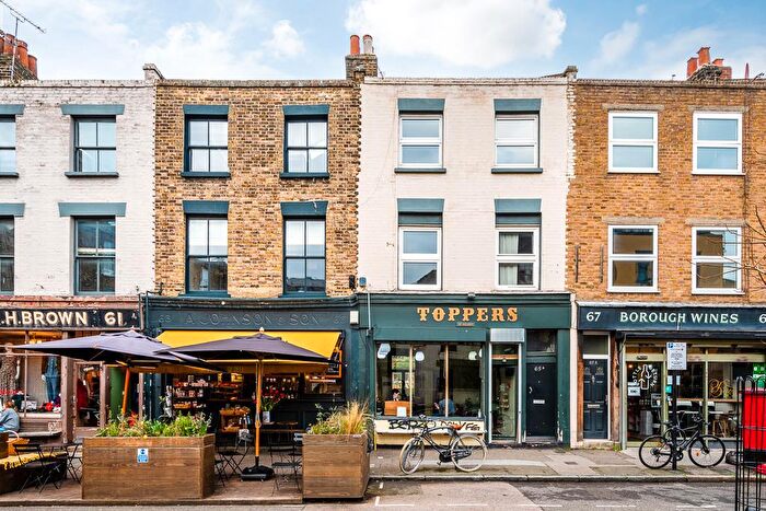 Studio To Rent In Wilton Way, Hackney, E8