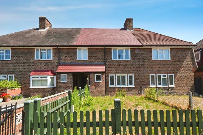 2 Bedroom House To Rent In Brookehowse Road, London, SE6